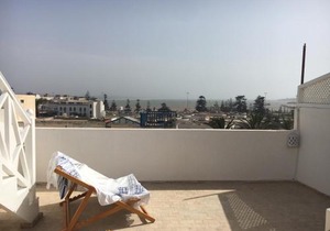 Riad Les Sables Bleus, médina, lumineux et terrasse privée sur mer