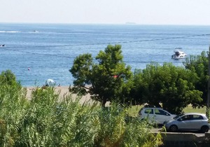 SANT ANNA DI MASCALI BIVANO ARREDATO FRONTE MARE CON TERRAZZA