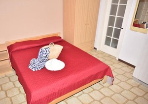 Studio Green Marine- Palme- Ismare-11 by Interhome