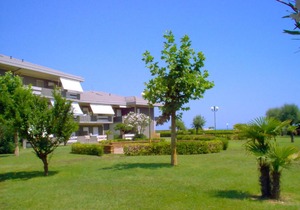 Studio Green Marine- Palme- Ismare-12 by Interhome