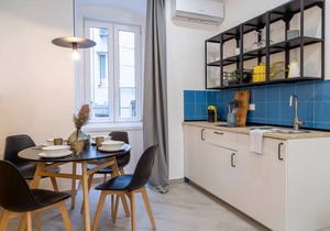 Stylish apartment with an arty touch Fast WiFi