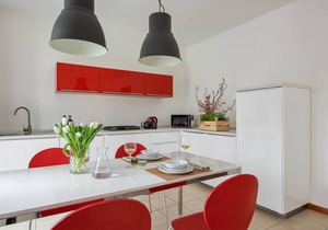 Three-room 6 bed garden small pool garage wifi Gardasee