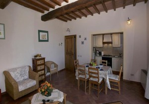 Tuscan Hilltop Farm Stay