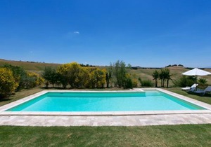 Tuscan Hilltop Farm Stay