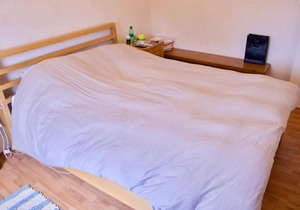 Two bedroom flat with parking in Edinburgh