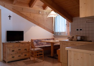 Vacation apartment/apartment for 5 guests with 65m² in Parcines (127605)
