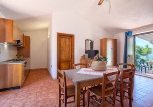 Vacation Home "La casa vista isola 2" with Sea View, Terrace & Garden