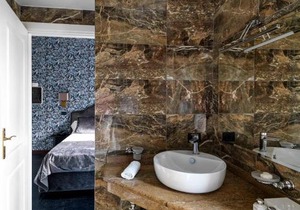 Via Veneto Suites