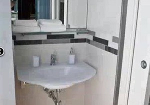 VILLA IMAGO - ROOM OF MIRRORS