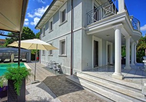 Villa Raffaela by PosarelliVillas