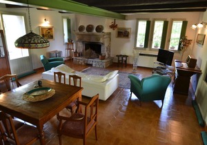Villa with garden and splendid panorama, only a few kilometers from the coast