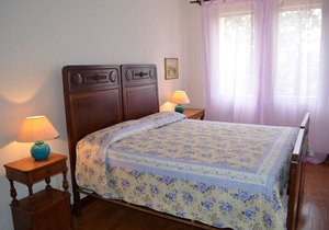 Villa with garden and splendid panorama, only a few kilometers from the coast