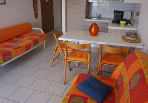 Wonderful studio with swimming pool, spacious terrace and sea view by Beahost