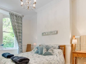 Langland Bay Manor | Skewen