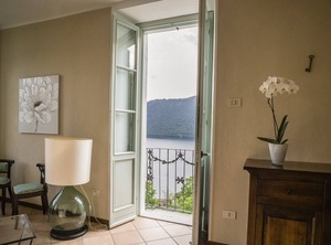 Century Villa Terrace Orta | Crabbia