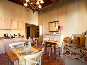 B Corte Toro | Lucca Historical Center