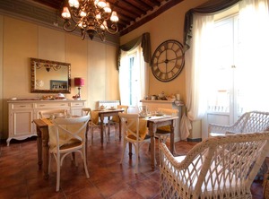 B Corte Toro | Lucca Historical Center