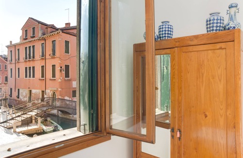 Castello Apartment | 027042-LOC-06661 Ca DORINA LUXURY Venetian house with canal view - San Marco