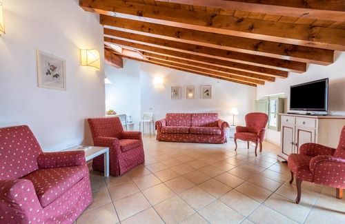 San Felice del Benaco Apartment | 100 m² Apartment ∙ 3 bedrooms ∙ 7 guests