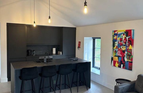 Sion Mills Apartment | 100 m² Apartment ∙ 3 bedrooms ∙ 6 guests