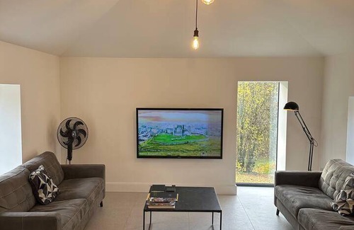 Sion Mills Apartment | 100 m² Apartment ∙ 3 bedrooms ∙ 6 guests