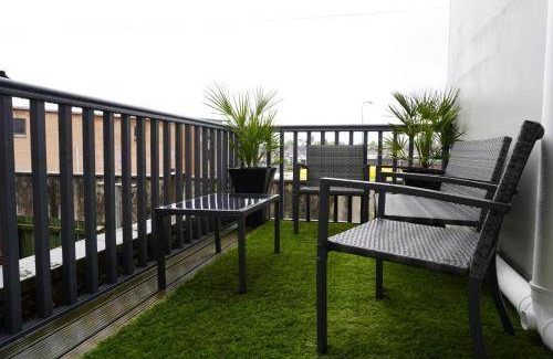 Portadown Apartment | 100 m² Apartment ∙ 1 bedroom ∙ 4 guests