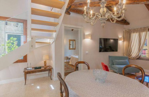 Cannaregio Apartment | 100 m² Apartment ∙ 2 bedrooms ∙ 5 guests