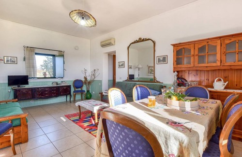 Paterno House | 100 m² House ∙ 1 bedroom ∙ 6 guests