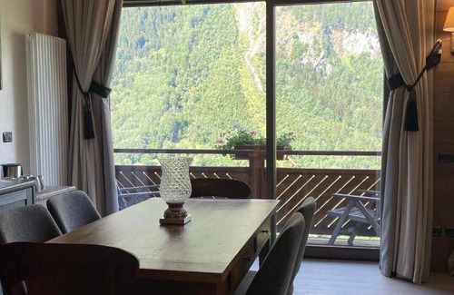 Pallusieux Apartment | 100 m² Serviced apartment ∙ 2 bedrooms ∙ 6 guests