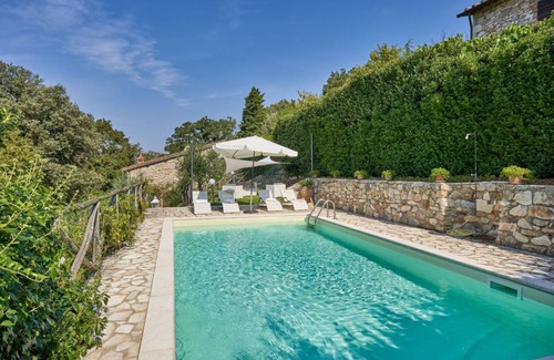 Simignano Villa | 100 m² Villa ∙ 2 bedrooms ∙ 4 guests
