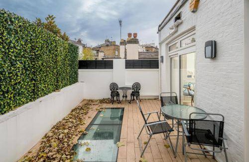 Pembridge Apartment | 120 m² Apartment ∙ 4 bedrooms ∙ 8 guests