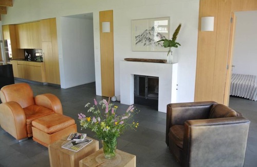 Maloja Apartment | 120 m² Apartment ∙ 2 bedrooms ∙ 4 guests