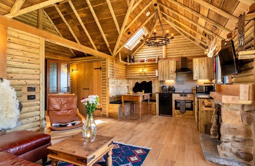 Widemouth Bay Cabin | 120 m² Cabin ∙ 2 bedrooms ∙ 4 guests