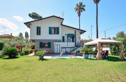 Lido di Camaiore House | 120 m² Maisonette ∙ 3 bedrooms ∙ 6 guests