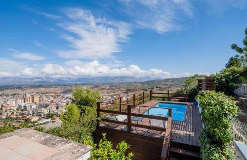 Alcamo Villa | 120 m² Villa ∙ 5 bedrooms ∙ 10 guests
