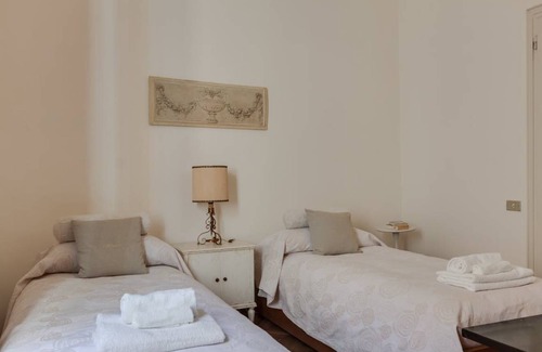Santa Croce Apartment | 130 m² Apartment ∙ 2 bedrooms ∙ 6 guests