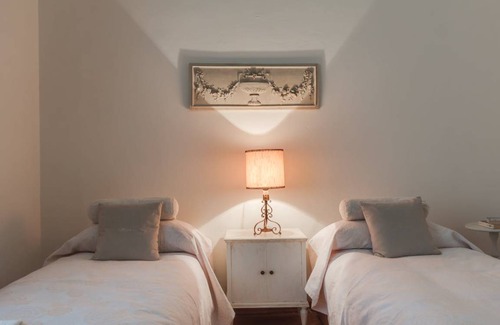 Santa Croce Apartment | 130 m² Apartment ∙ 2 bedrooms ∙ 6 guests