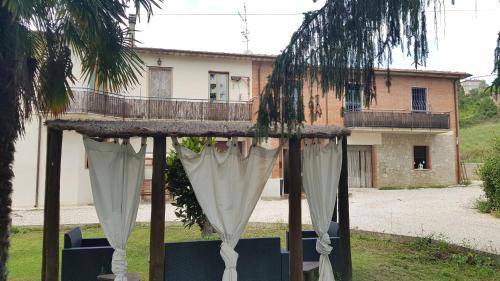 San Giovanni d'Asso Apartment | 130 m² Apartment ∙ 4 bedrooms ∙ 8 guests