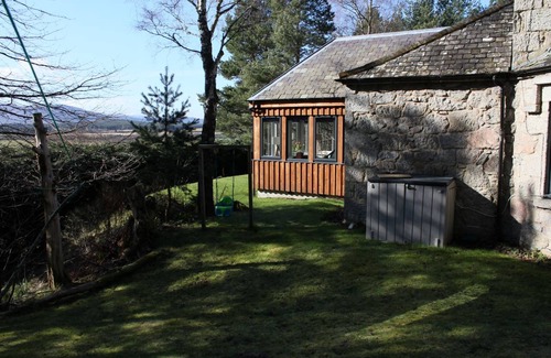 Grantown-on-Spey Cottage | 135 m² Cabin ∙ 3 bedrooms ∙ 6 guests
