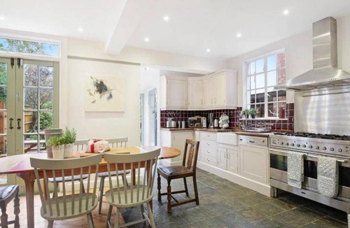 Summertown House | 139 m² House ∙ 3 bedrooms ∙ 10 guests
