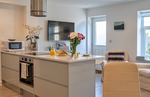 Saltash House | 140 m² House ∙ 3 bedrooms ∙ 6 guests