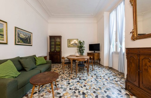 Santa Croce Apartment | 150 m² Apartment ∙ 3 bedrooms ∙ 6 guests