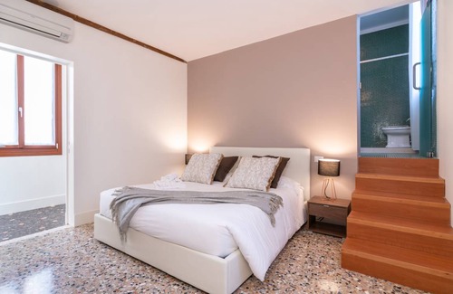 Cannaregio Apartment | 150 m² Apartment ∙ 3 bedrooms ∙ 6 guests