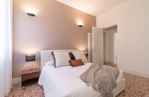 Cannaregio Apartment | 150 m² Apartment ∙ 3 bedrooms ∙ 6 guests