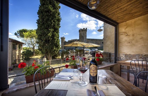 Montalcino Villa | 150 m² Villa ∙ 3 bedrooms ∙ 6 guests