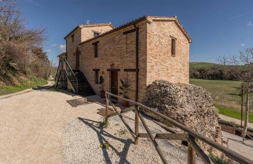 Urbisaglia Villa | 175 m² Villa ∙ 5 bedrooms ∙ 20 guests