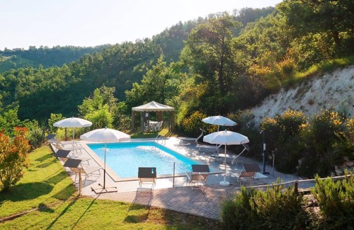 Acqualagna House | 190 m² House ∙ 6 bedrooms ∙ 16 guests