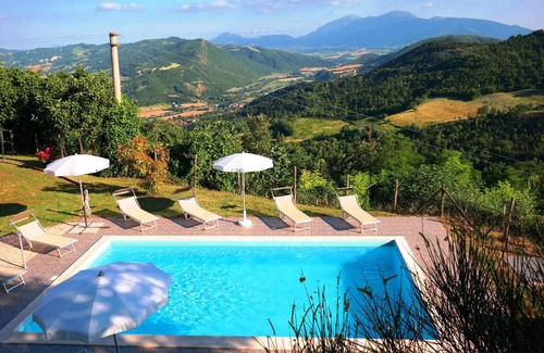 Acqualagna House | 190 m² House ∙ 6 bedrooms ∙ 16 guests