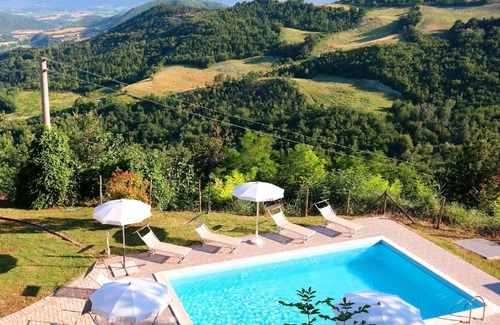 Acqualagna House | 190 m² House ∙ 6 bedrooms ∙ 16 guests