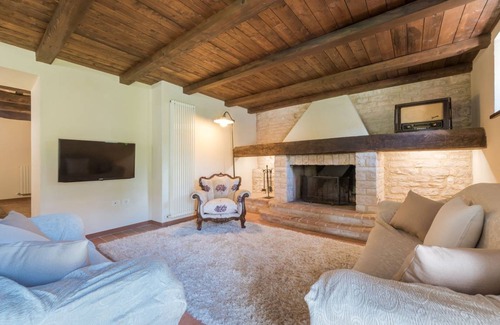 Cagli Villa | 200 m² Villa ∙ 4 bedrooms ∙ 8 guests